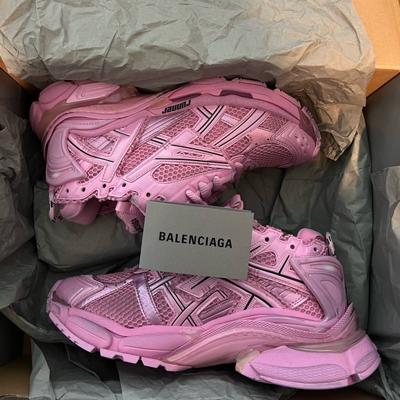 Balenciaga Runner Sneaker | pink | sz 38 (Wmns 8) | New with tags - Picture 7 of 12